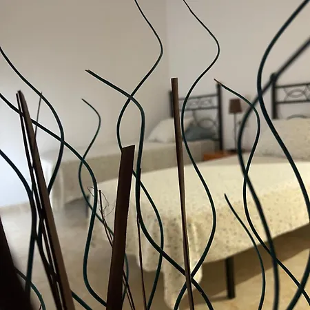 Atic El Solet. אמפוסטה